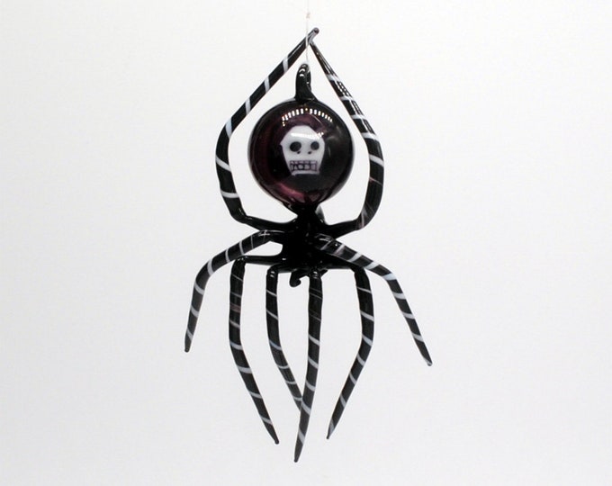 Medium Black Spider with Skull Abdomen