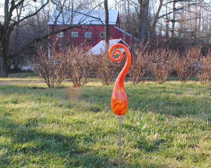 Swirly Garden Sculpture - Fire