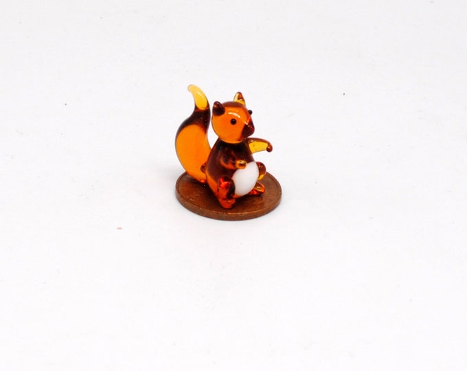 30-00 Miniature Squirrel