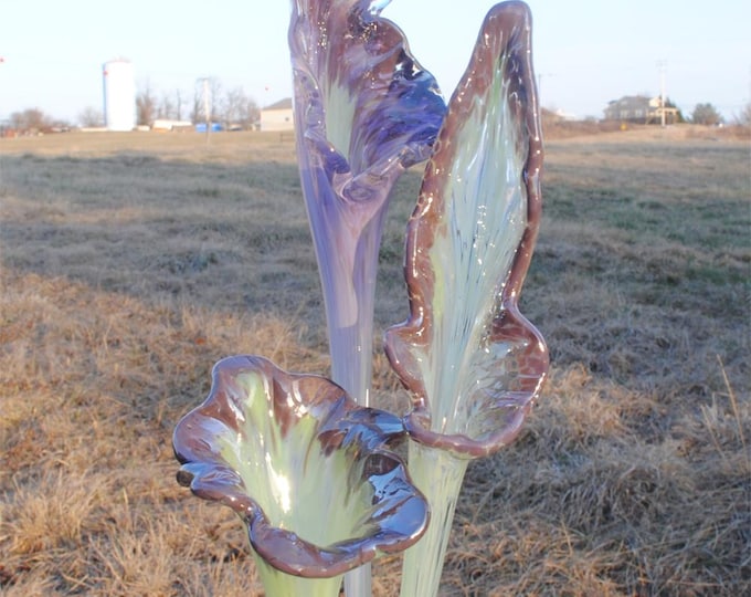 Large Glass Flower (One piece for price shown) - Purple