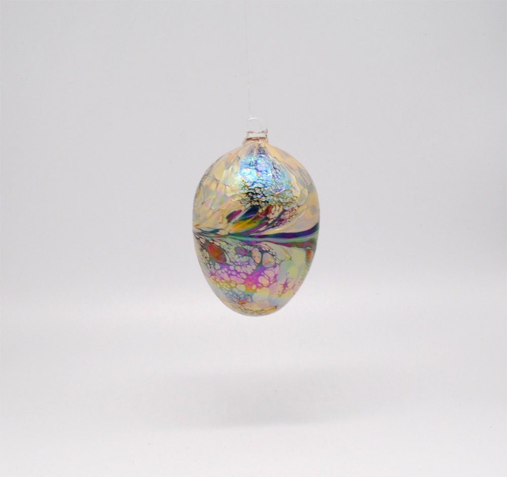 e00-69 Iridescent Egg Suncatcher - Egg White