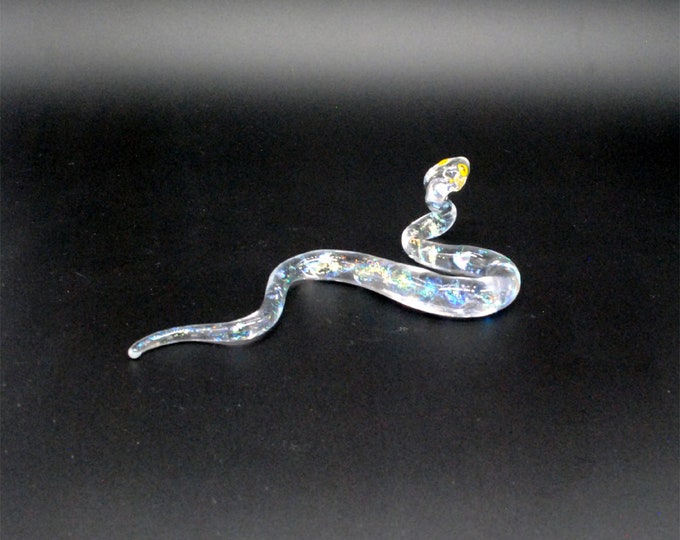 33-69DS Snake with Rainbow Dichro