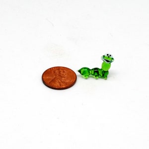 e30-00 Miniature Caterpillar