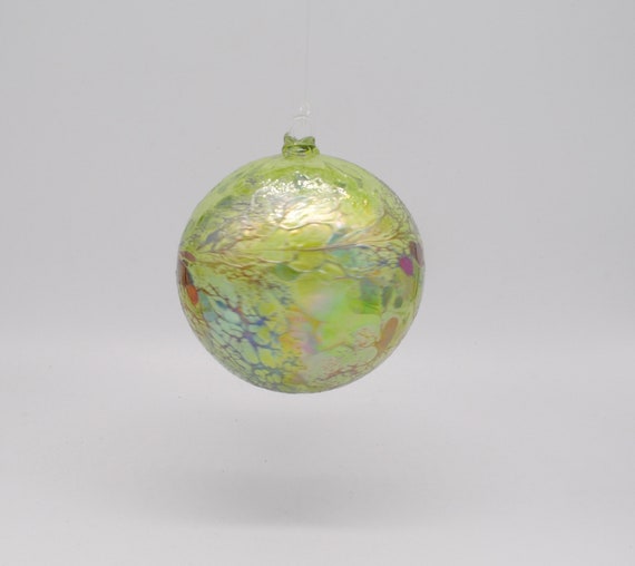 e00-62 Handblown Iridescent Ornament Lime Green