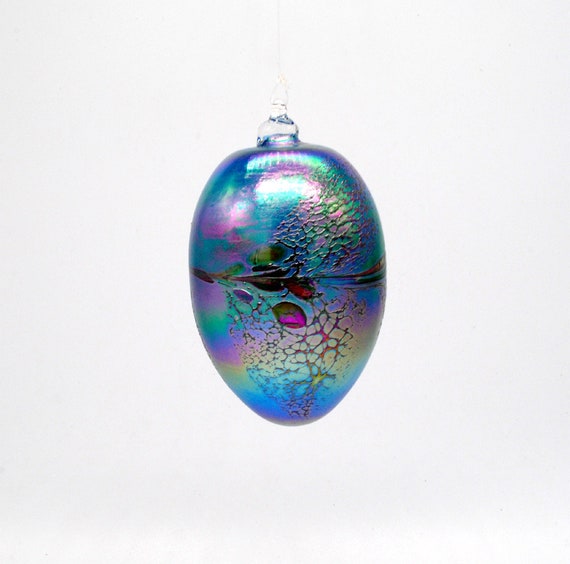 e00-69  Iridescent Egg Suncatcher - Indigo Blue