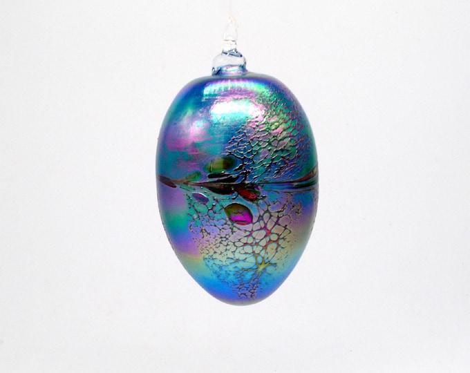 e00-69  Iridescent Egg Suncatcher - Indigo Blue