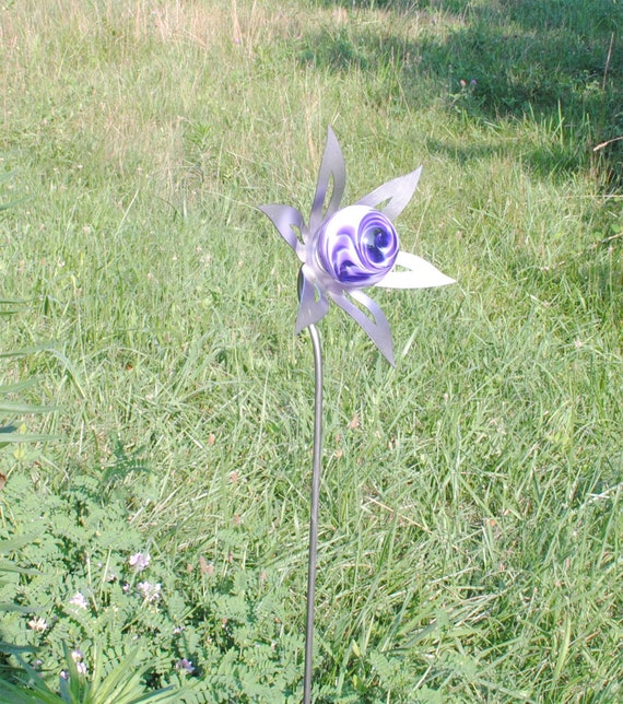 50-918 Flower Garden Sculpture - Purple