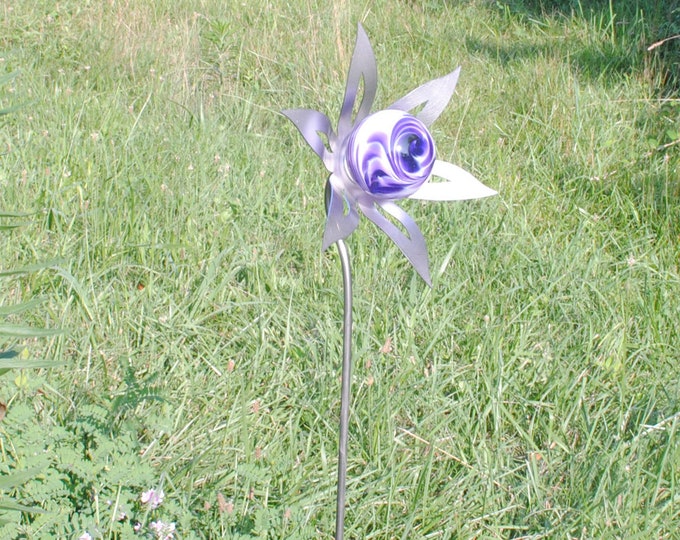50-918 Flower Garden Sculpture - Purple