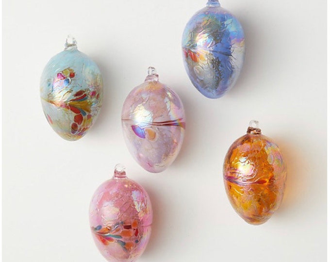 00-67  Iridescent Egg Suncatcher (Choose one)