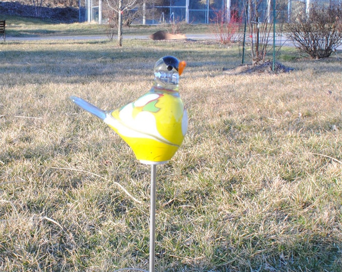 Chickadee Garden Sculpture - Bright