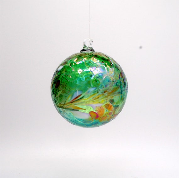 e00-62 Handblown Iridescent Ornament Emerald