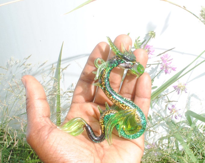 36-910D Sea Dragon with Dichroic Glass