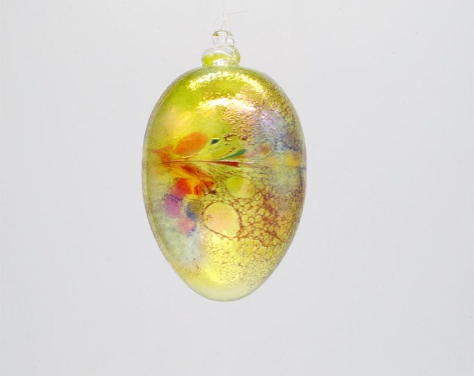 00-67  Iridescent Egg Suncatcher - Translucent Green