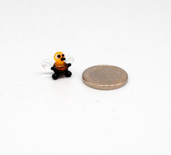 e30-00 Miniature Bee