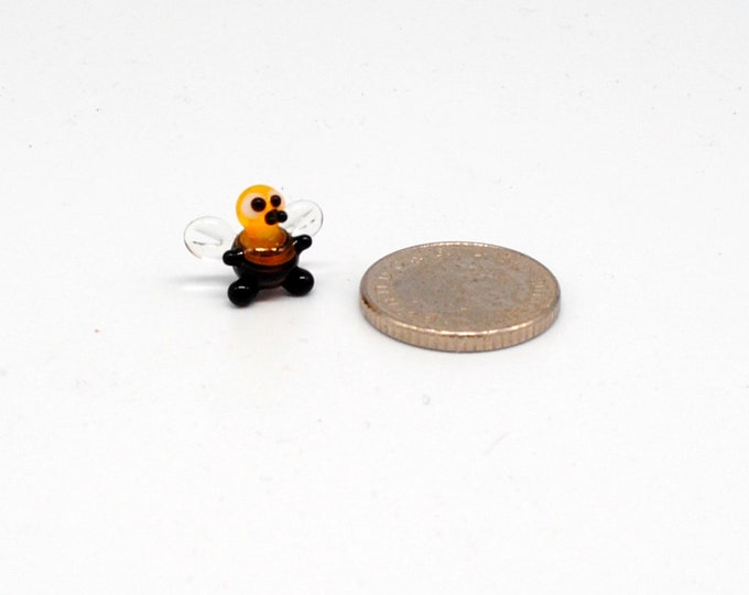 e30-00 Miniature Bee