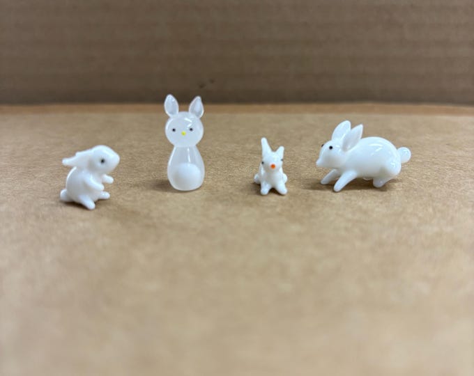 30-00 Miniature Bunny Rabbit Family