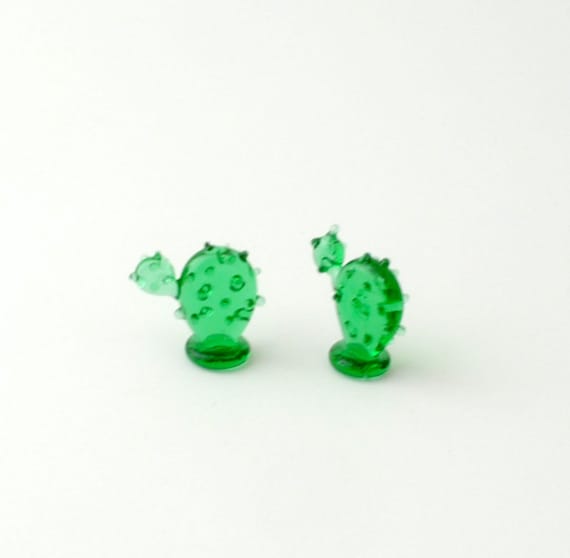 e30-00 Miniature Cactus