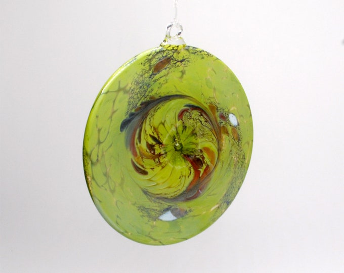 e00-65 Flat Iridescent Disc Ornament Lime Green