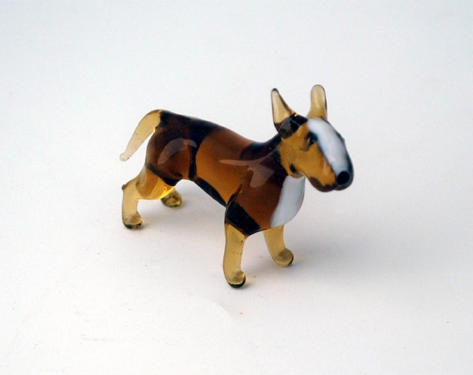 e31-10 Bull Terrier