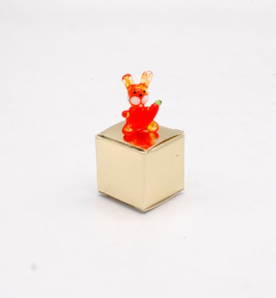 30-00 ミニチュアウサギとニンジン - Etsy 日本
