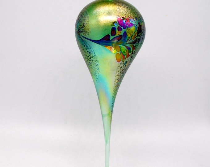 e00-68 Handblown Iridescent Cone Ornament Green