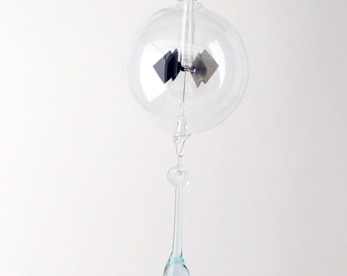 1006 Hanging Radiometer Clear