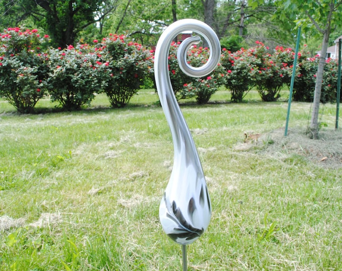 Swirly Garden Sculpture - Smoke