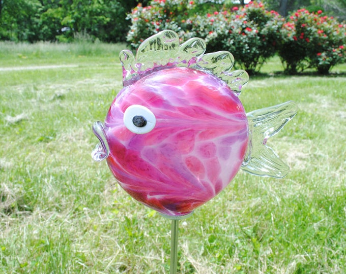 Fish Garden Sculpture - Mauve