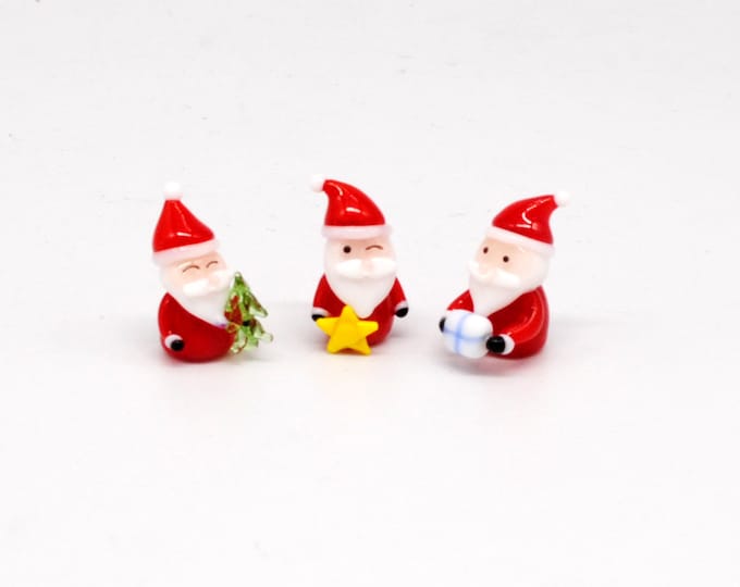 Miniature Santa set