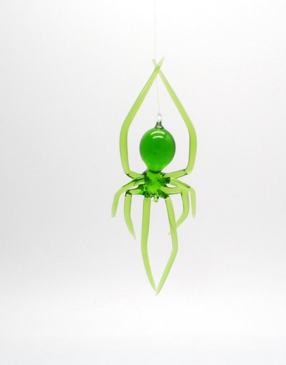 e30-21 Hanging Long-legged green Spider