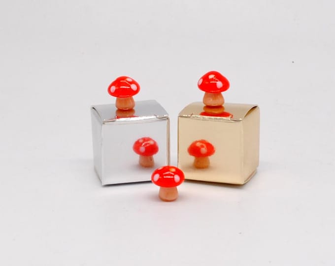 30-00 Miniature Mushroom (1 piece for price shown)