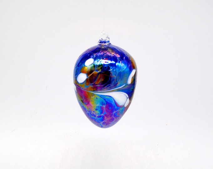 e00-69  Iridescent Egg Suncatcher - Cobalt