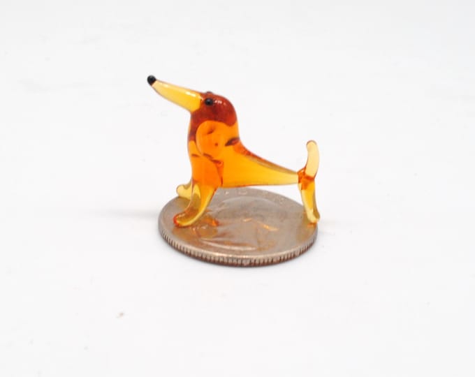 e30-00 Miniature Dachshund