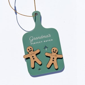 Personalized Gingerbread Grandparent Ornament: Custom Grandkids Names