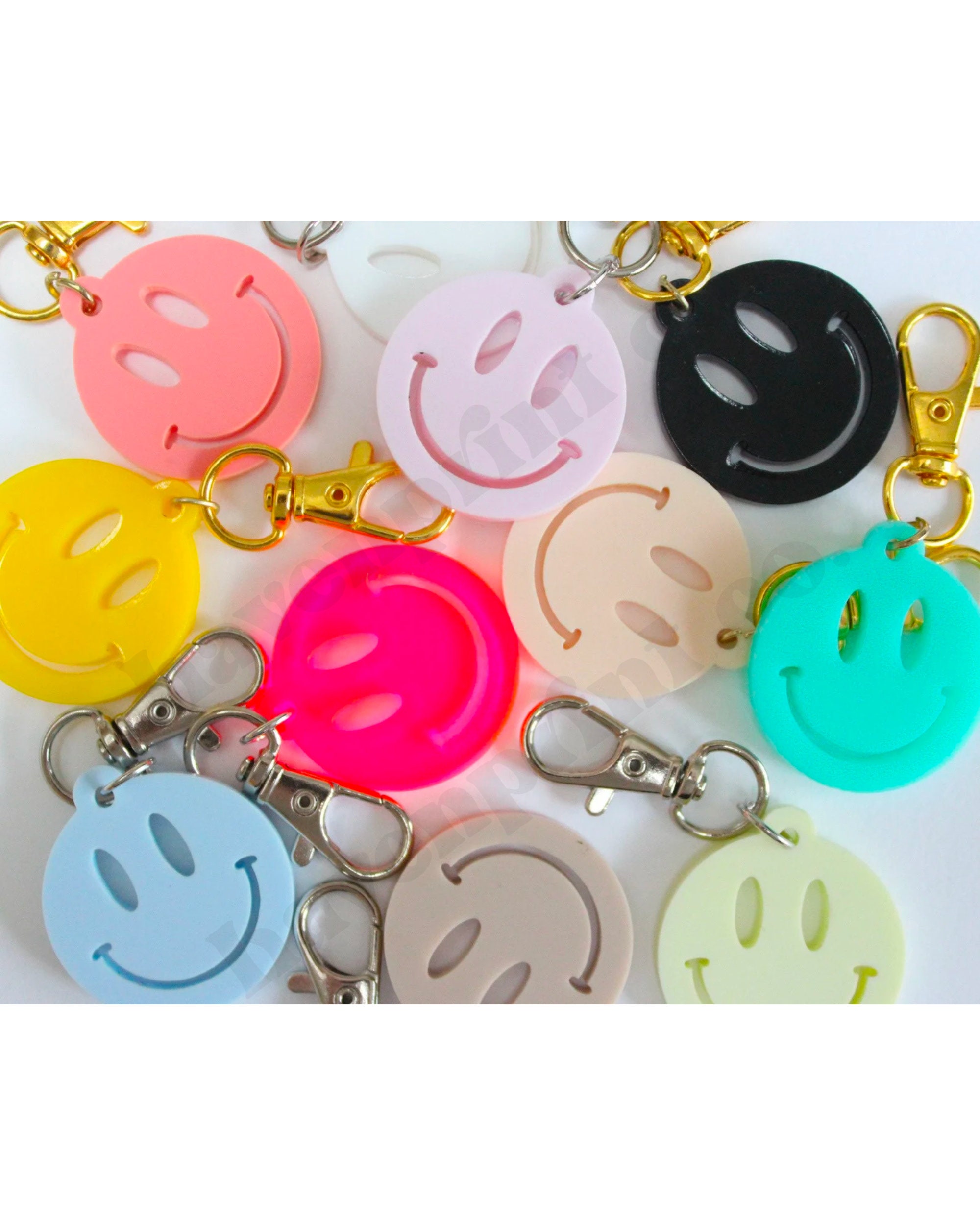 12 Pcs Preppy Smile Key Chain Acrylic Smile Face Keychain Happy Face  Aesthetic Preppy Keychain for Backpack Cute Women's Keyrings and Keychains  for