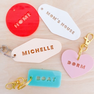 Custom Name Keychain - Hotel Keychain, Gift
