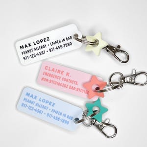Llavero personalizado con información de emergencia para niños: llavero para mochila escolar imagen 2