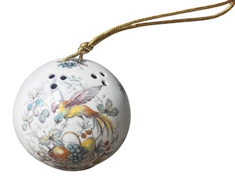 Staffordshire Bone China Pomander Woods of Windsor White Bird Fruit Ornament