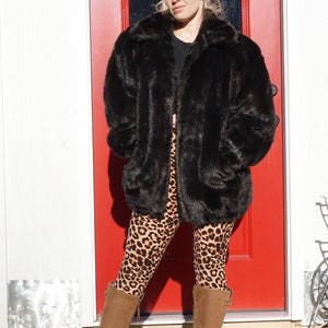 Vintage Ladies Faux Fur Black warm Winter Coat Dennis Basso size Large