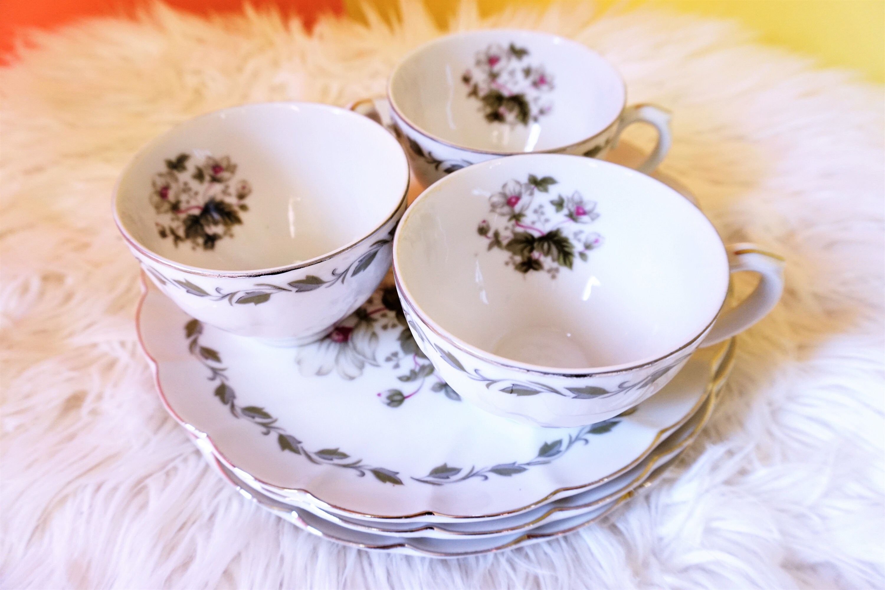 Laurel China Porcelain 6 piece set floral Tea cups and snack trays tea party cup set