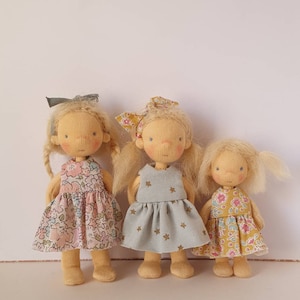 PERSONALISIERTES SET von 3 Puppenhaus Puppen - personalisierte Puppenhaus Puppen, Puppenhaus, Waldorf Puppenhaus Puppen, Waldorf inspirierte Puppe