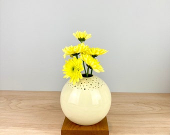 White ceramic bud vase