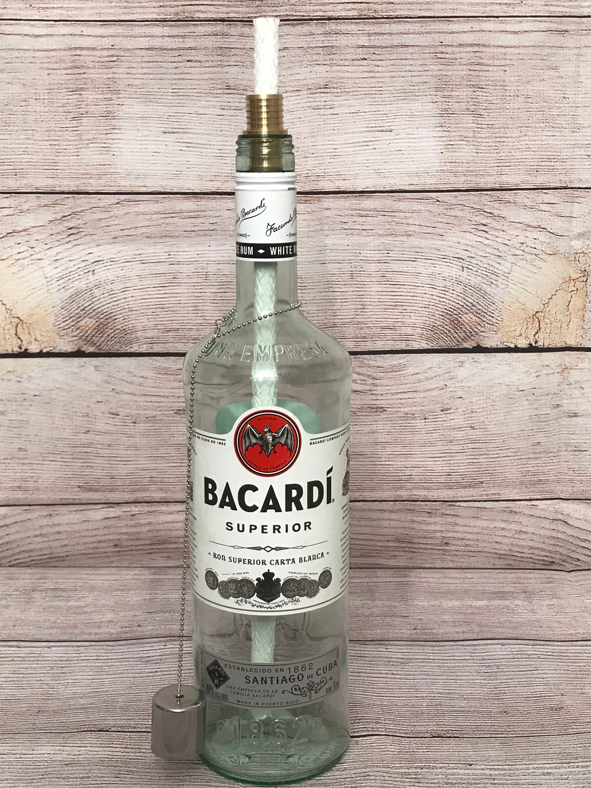 Tiki Torch Bacardi botella de licor Tiki Torch lámpara de | Etsy