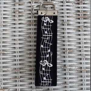 Black Music Note Keychain - Keychain for Women - Music Teacher Gift - Wristlet Keychain - Key Fob Keychain - Key Fob for Women - Music Gift