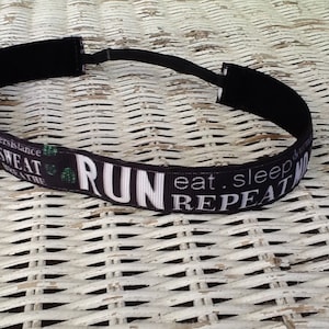 Black Run Headband, Custom Team Headband, Adjustable Headband, Gifts for Runners, Sports Headband, Girls Running Headband, Girls Hair Band