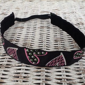 Schwarzes Herz Stirnband - Stirnband für Mädchen - Stirnband für Frauen - Sport Stirnband - Rutschfestes Stirnband - Verstellbares Stirnband - Haarbänder