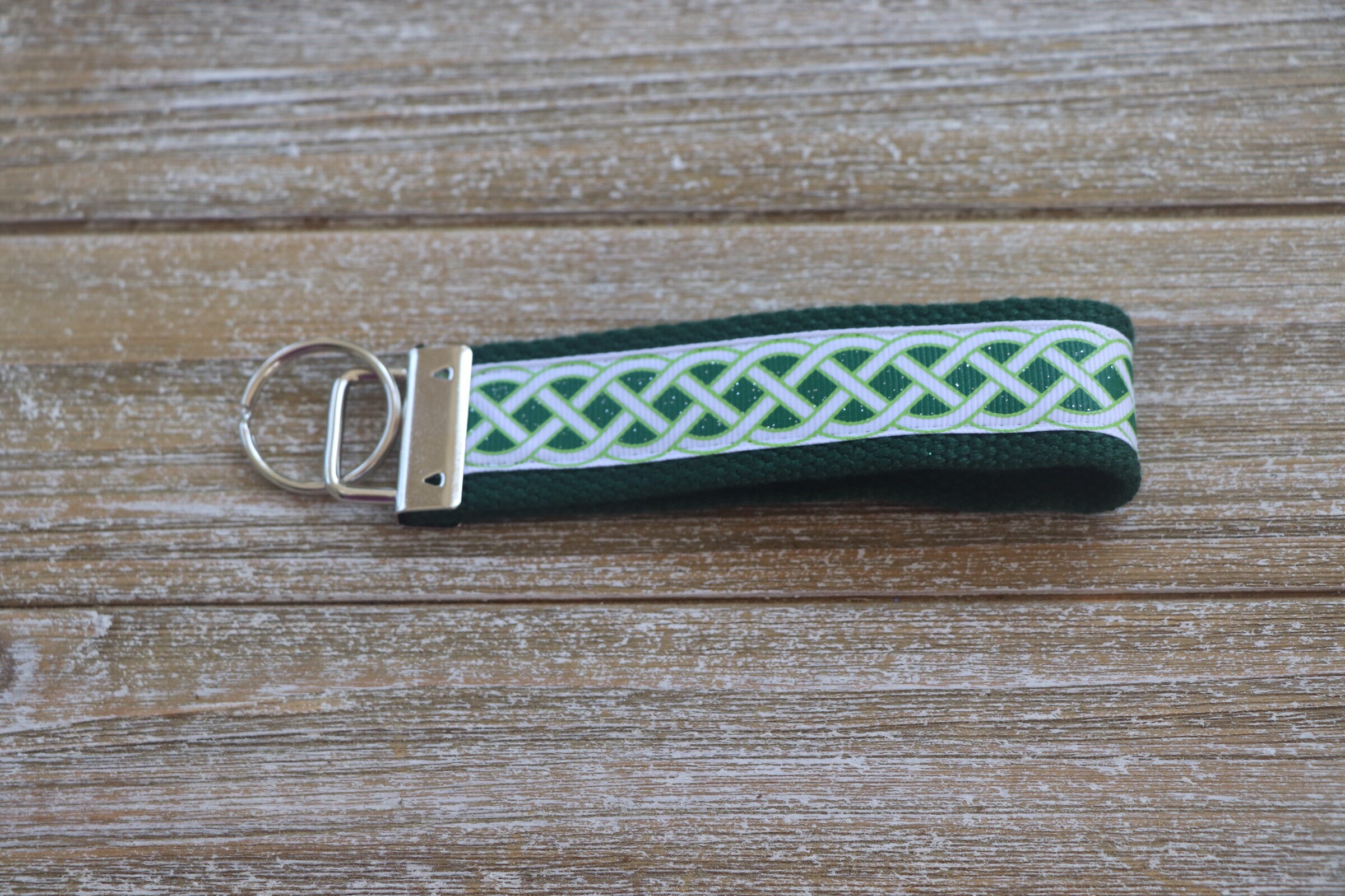 Green Celtic Knot Keychain Irish Keychain Keychains for Etsy