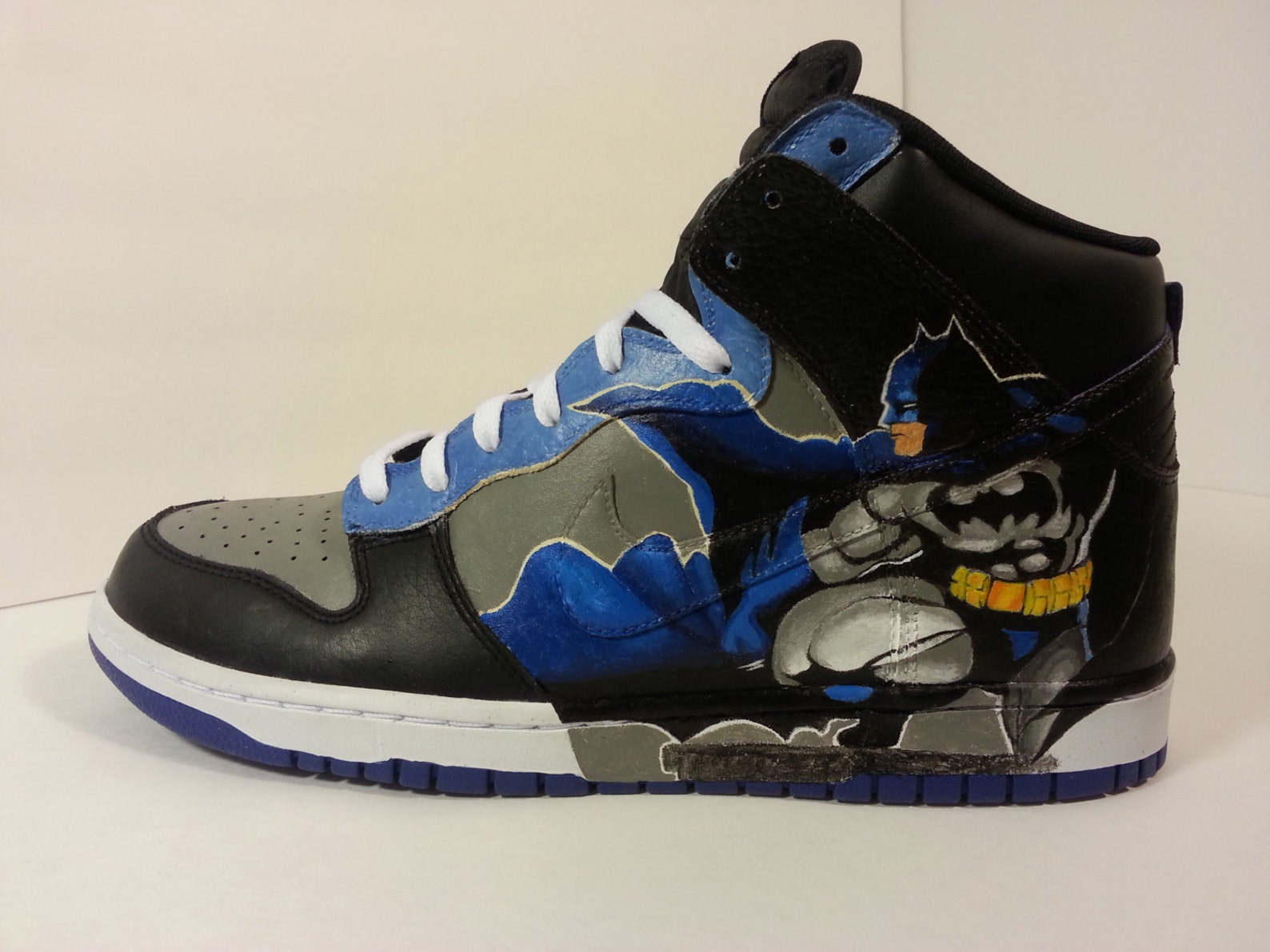 batman sb dunks
