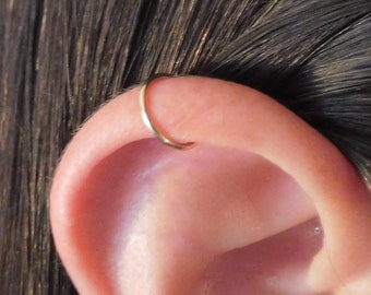 Helix Single Hoop Ear Cuff Set of 2, Cartilage Fake Piercing Earrings 10 mm