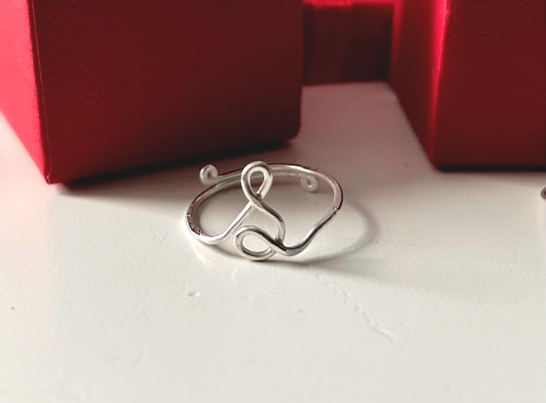 Custom Initial Adjustable Wire Ring: Script Letter, 14k Gold Filled or Sterling Silver image 6